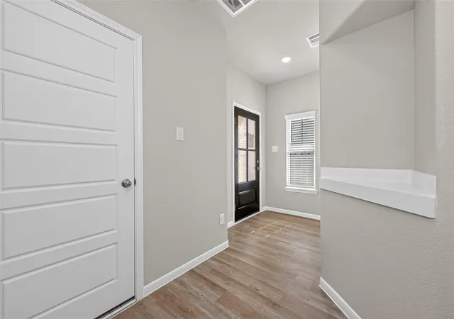 Photo 3 of Sale Pending at 24702 White Liberita Ct, Huffman, TX 77336 | MLS# 53320761 | Listing updated on 2026-09-14