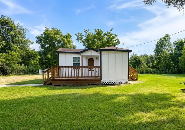 1st image of 15519 Hwy 6, Santa Fe, TX 77517 | MLS# 17263348
