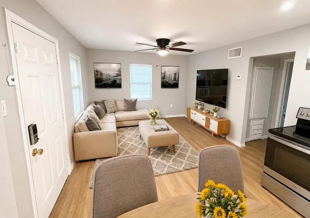 2nd image of 15519 Hwy 6, Santa Fe, TX 77517 | MLS# 17263348