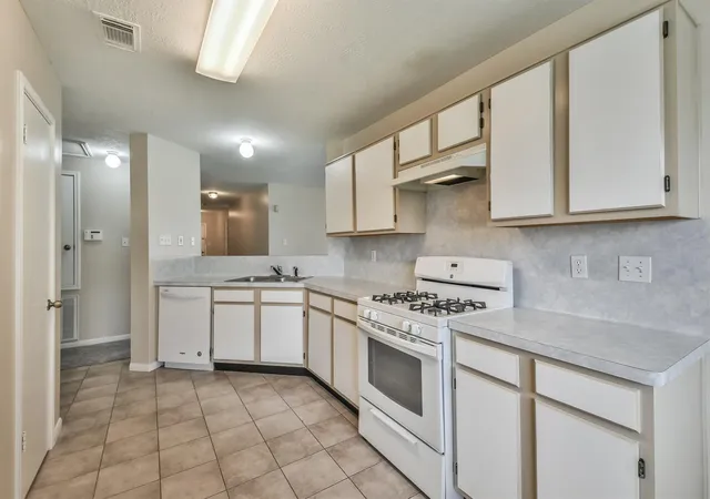 Photo 3 of Sale Pending at 19906 Black Cherry Bnd Ct, Cypress, TX 77433 | MLS# 67111481 | Listing updated on 2026-09-06
