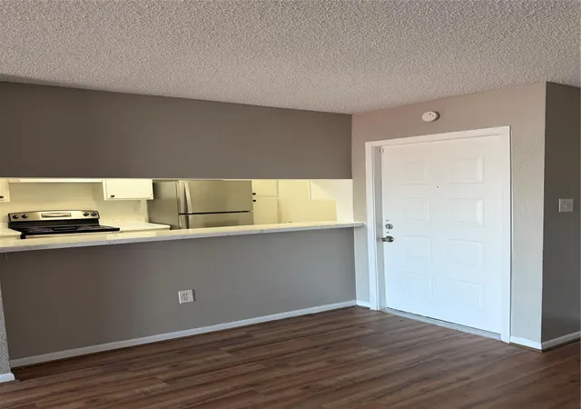 3rd image of 2816 S Bartell Dr, Houston, TX 77054 | MLS# 38062886