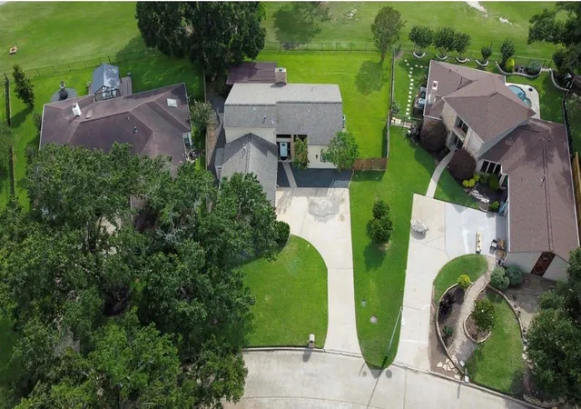 Photo 2 of Single family home for sale at 7215 Creek Crest Dr, Houston, TX 77095 | MLS# 34273735 | Listing updated on 2026-09-16
