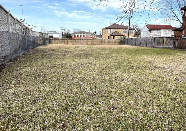 Photo 2 of Land for sale at 2209 Wichita St, Houston, TX 77004 | MLS# 43681734 | Listing updated on 2026-08-27
