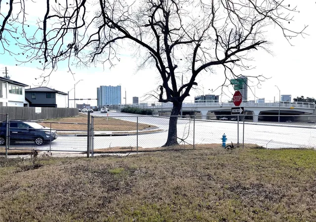 Photo 3 of Land for sale at 2209 Wichita St, Houston, TX 77004 | MLS# 43681734 | Listing updated on 2026-08-27