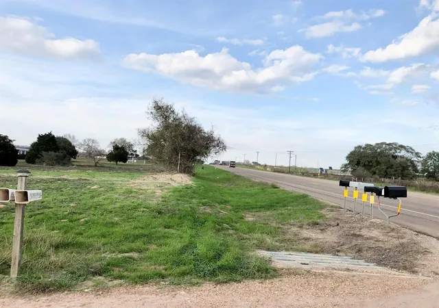 1st image of Tbd Us Hwy 77, Hallettsville, TX 77964 | MLS# 45279817