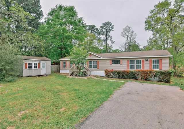 1st image of 1520 W Creek Dr, Conroe, TX 77304 | MLS# 80377998