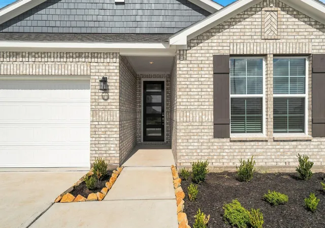 3rd image of 1132 Sunlit Cir, Brookshire, TX 77423 | MLS# 81229293
