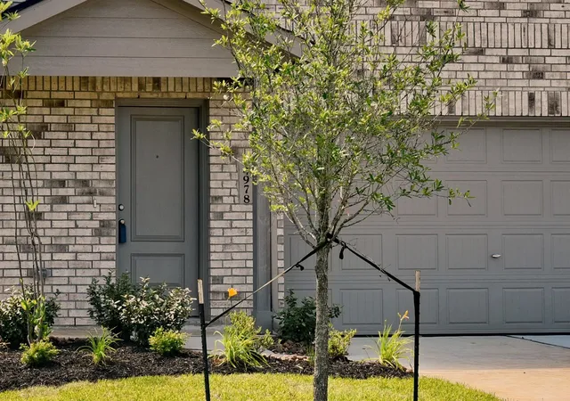 Photo 2 of Single family home for sale at 14978 N Ascot Bend Cir, Conroe, TX 77306 | MLS# 83212110 | Listing updated on 2026-09-19