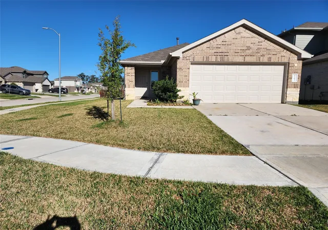 1st image of 5203 Mossdale Bluff Ln, Spring, TX 77373 | MLS# 32947912