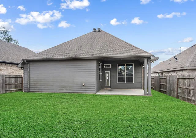 Photo 2 of Single family home for sale at 3043 Stonebriar Ct, Conroe, TX 77301 | MLS# 31779099 | Listing updated on 2026-08-20