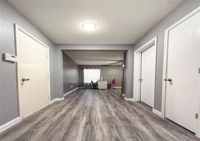 Photo 3 of Single family home for sale at 11618 Wren Xing Dr, Houston, TX 77038 | MLS# 43785969 | Listing updated on 2026-03-14