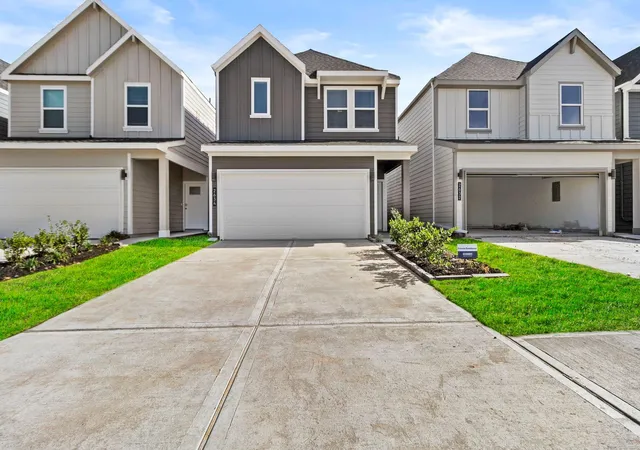 Photo 1 of Single family home for sale at 2634 Afton Hts Way, Houston, TX 77051 | MLS# 82465755 | Listing updated on 2026-09-18