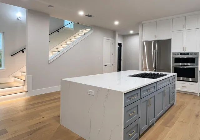 Photo 3 of Single family home for sale at 902 Knox St #A, Houston, TX 77007 | MLS# 66429415 | Listing updated on 2026-07-21