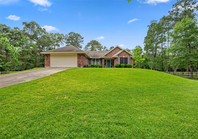 Photo 3 of Single family home for sale at 605 Pelican St, Magnolia, TX 77355 | MLS# 48311850 | Listing updated on 2026-08-25