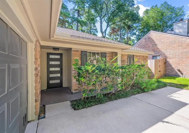 4th image of 3 Still Corner Pl, Spring, TX 77381 | MLS# 50333707