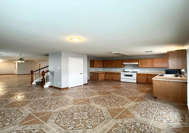 Photo 4 of Single family home for sale at 15623 Red Pine Ridge Way, Houston, TX 77049 | MLS# 49389931 | Listing updated on 2026-06-11