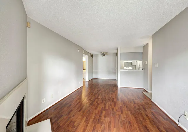 4th image of 2120 El Paseo St #2407, Houston, TX 77054 | MLS# 16504679