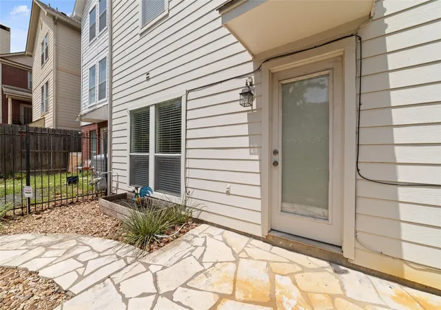 35th image of 2256 La Branch St, Houston, TX 77002 | MLS# 69001919