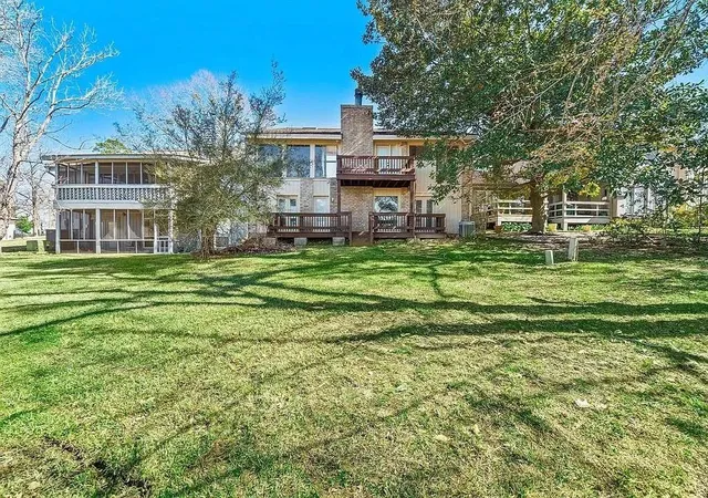 5th image of 658 Cherry Hills, Huntsville, TX 77340 | MLS# 83731828