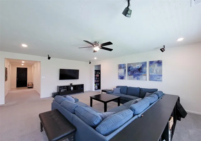 Photo 3 of Single family home for sale at 3802 Belmore Ln, Pearland, TX 77584 | MLS# 15520352 | Listing updated on 2026-08-14