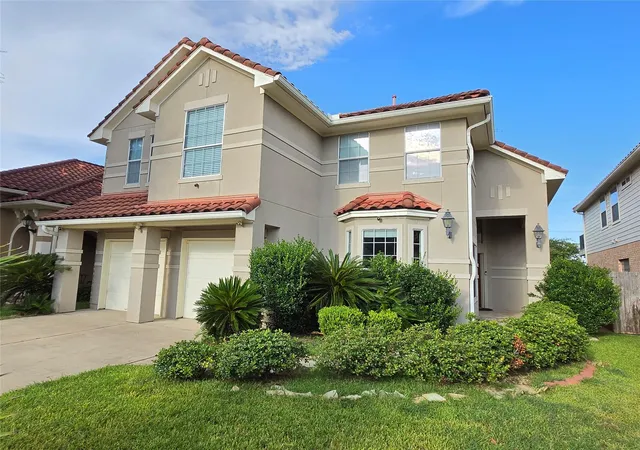 1st image of 15 Oakmont Ct, Jersey Village, TX 77064 | MLS# 47342138