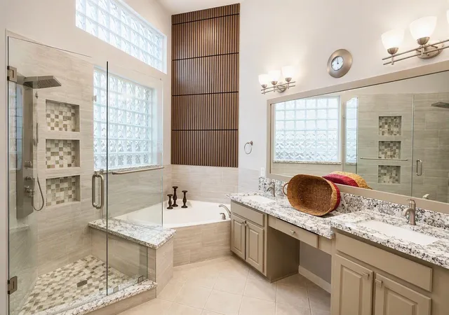Photo 3 of Single family home for sale at 15 Oakmont Ct, Jersey Village, TX 77064 | MLS# 47342138 | Listing updated on 2026-09-12