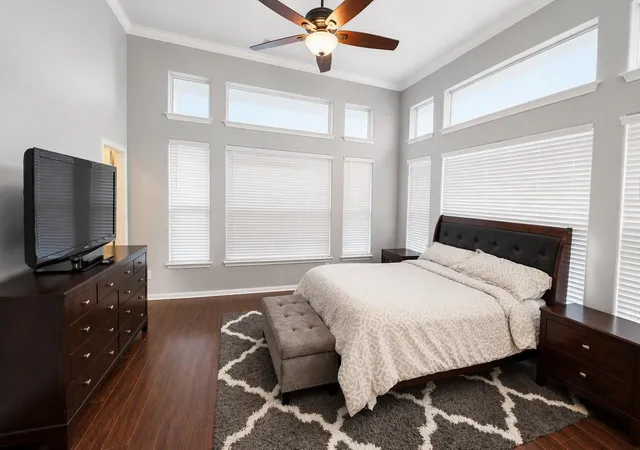 Photo 4 of Sale Pending at 15 Oakmont Ct, Jersey Village, TX 77064 | MLS# 47342138 | Listing updated on 2026-10-10