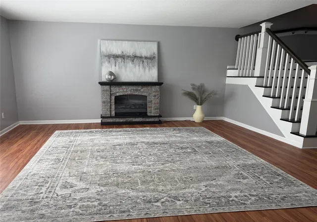 Photo 3 of Condo for sale at 1831 Sherwood Forest St #20, Houston, TX 77043 | MLS# 51632723 | Listing updated on 2026-09-18