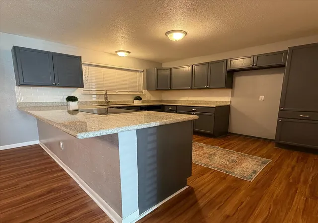 Photo 4 of Condo for sale at 1831 Sherwood Forest St #20, Houston, TX 77043 | MLS# 51632723 | Listing updated on 2026-09-18