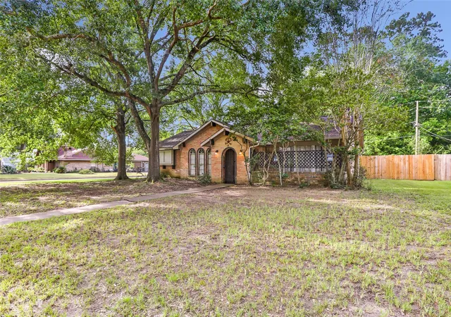 Homes for sale in Woodbranch, TX | 1770 Woodway Dr, Woodbranch, TX 77357 | MLS# 90721202