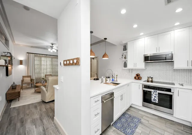 Photo 3 of Condo for sale at 1900 Genesee St #204, Houston, TX 77006 | MLS# 36135431 | Listing updated on 2026-08-27
