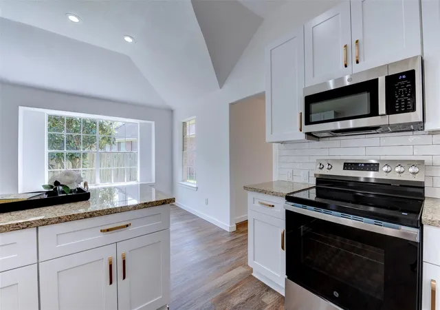 Photo 4 of Sale Pending at 2402 Misty Falls Ct, Richmond, TX 77406 | MLS# 74145440 | Listing updated on 2026-10-08