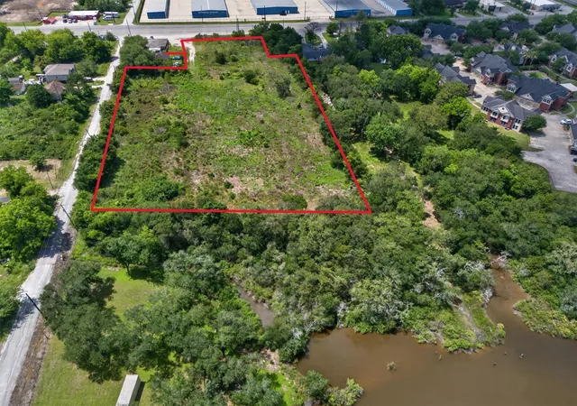 2nd image of 7204 Hwy 6, Hitchcock, TX 77563 | MLS# 42769767