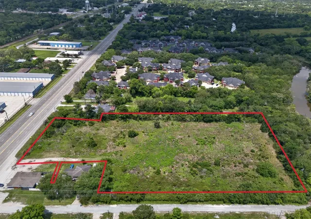 3rd image of 7204 Hwy 6, Hitchcock, TX 77563 | MLS# 42769767