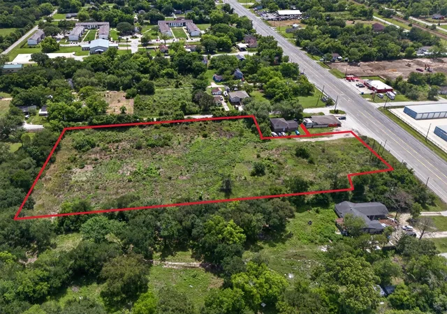 4th image of 7204 Hwy 6, Hitchcock, TX 77563 | MLS# 42769767