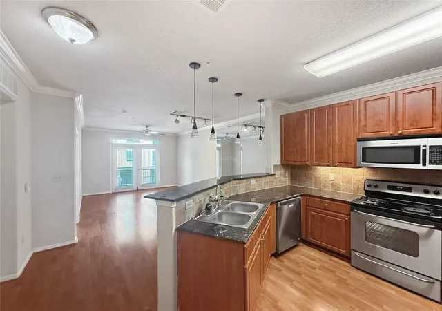 2nd image of 1711 Old Spanish Trail #240, Houston, TX 77054 | MLS# 94851979