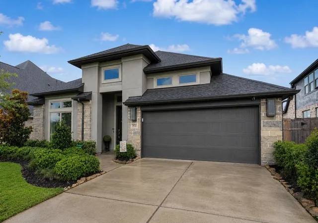 Photo 1 of Single family home for sale at 29726 Smoky Ridge Rd, Fulshear, TX 77441 | MLS# 69306120 | Listing updated on 2026-06-14