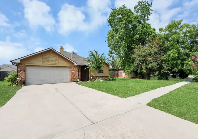 4th image of 2455 Edgedale Dr, Missouri City, TX 77489 | MLS# 61519489