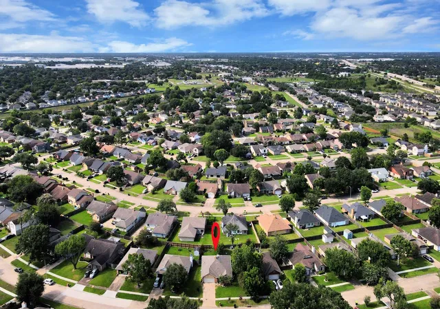 5th image of 2455 Edgedale Dr, Missouri City, TX 77489 | MLS# 61519489