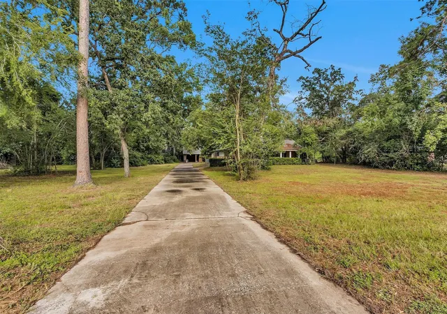 Photo 3 of Single family home for sale at 29526 W Hawthorne Dr, Spring, TX 77386 | MLS# 34136188 | Listing updated on 2026-04-14