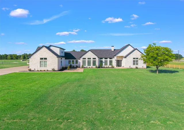 Homes for sale in Franklin, TX | 13504 Hudson Farms Rd, Franklin, TX 77859 | MLS# 92875635