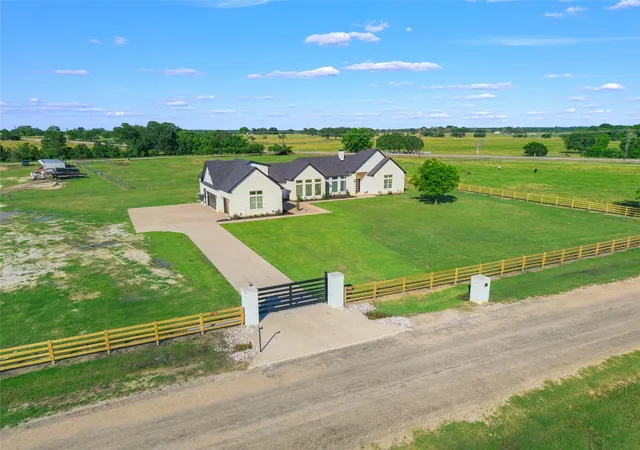 Homes for sale in Franklin, TX | 13504 Hudson Farms Rd, Franklin, TX 77859 | MLS# 92875635