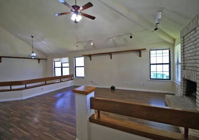3rd image of 11306 Bayou Pl Ln, Houston, TX 77099 | MLS# 11089200