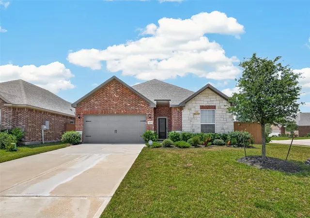 2nd image of 3205 Foresail Ln, Santa Fe, TX 77510 | MLS# 67295118