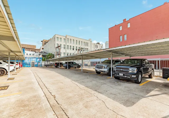 32nd image of 2207 Postoffice St #422, Galveston, TX 77550 | MLS# 67612709