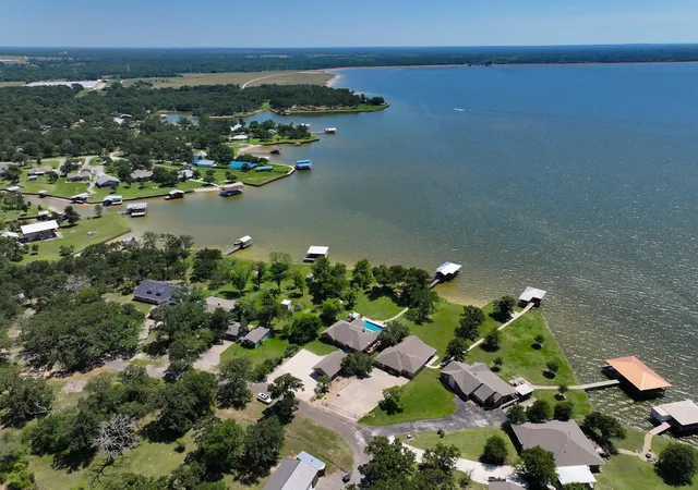 Homes for sale in Marquez, TX | 20274 County Road 376, Marquez, TX 77865 | MLS# 50920336