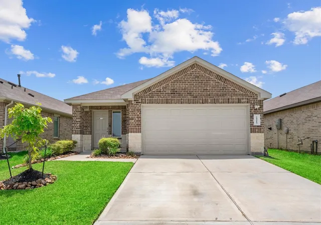 Photo 3 of Single family home for sale at 24219 Oriole Summit Dr, Spring, TX 77373 | MLS# 21798881 | Listing updated on 2026-08-29