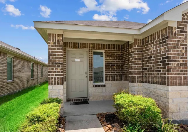 Photo 3 of Single family home for sale at 24219 Oriole Summit Dr, Spring, TX 77373 | MLS# 21798881 | Listing updated on 2026-08-29