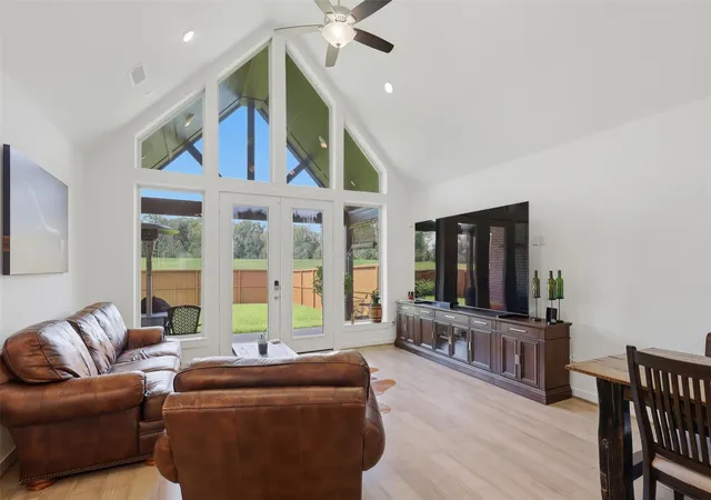 Photo 1 of Sale Pending at 10602 Hidden Rock Dr, Missouri City, TX 77459 | MLS# 56446034 | Listing updated on 2026-10-03