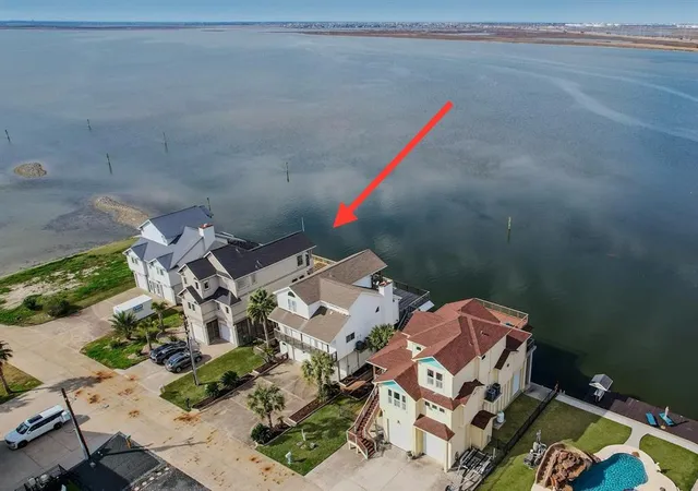 Photo 3 of Single family home for sale at 442 Jeanie Lynn St, Galveston, TX 77554 | MLS# 57517993 | Listing updated on 2026-09-28